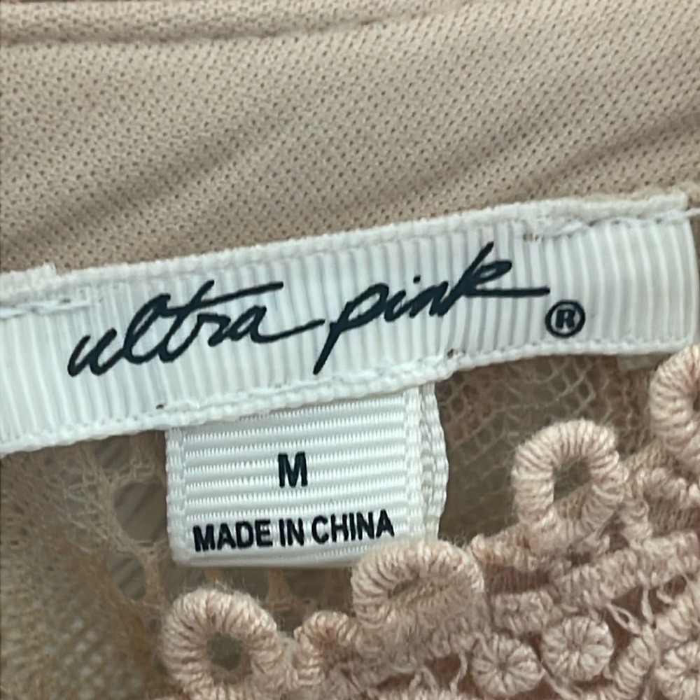 ❤️ 🆕 ULTRA PINK Floral Lace Blouse in Beige Size M - Picture 4 of 4